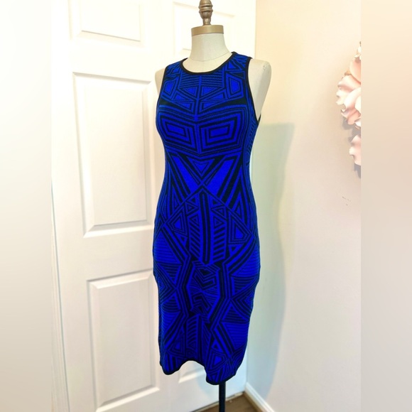 Forever 21 Dresses & Skirts - NWOT Forever 21 Black Blue GeO Print Knit Bodycon Stretch Women’s Dress Large